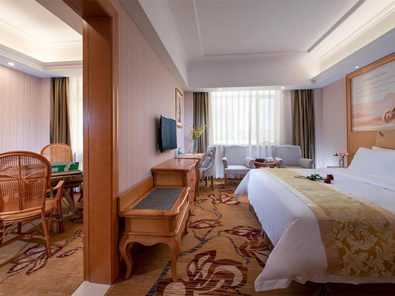 Vienna Hotel Huizhou Baiyun Road Εξωτερικό φωτογραφία